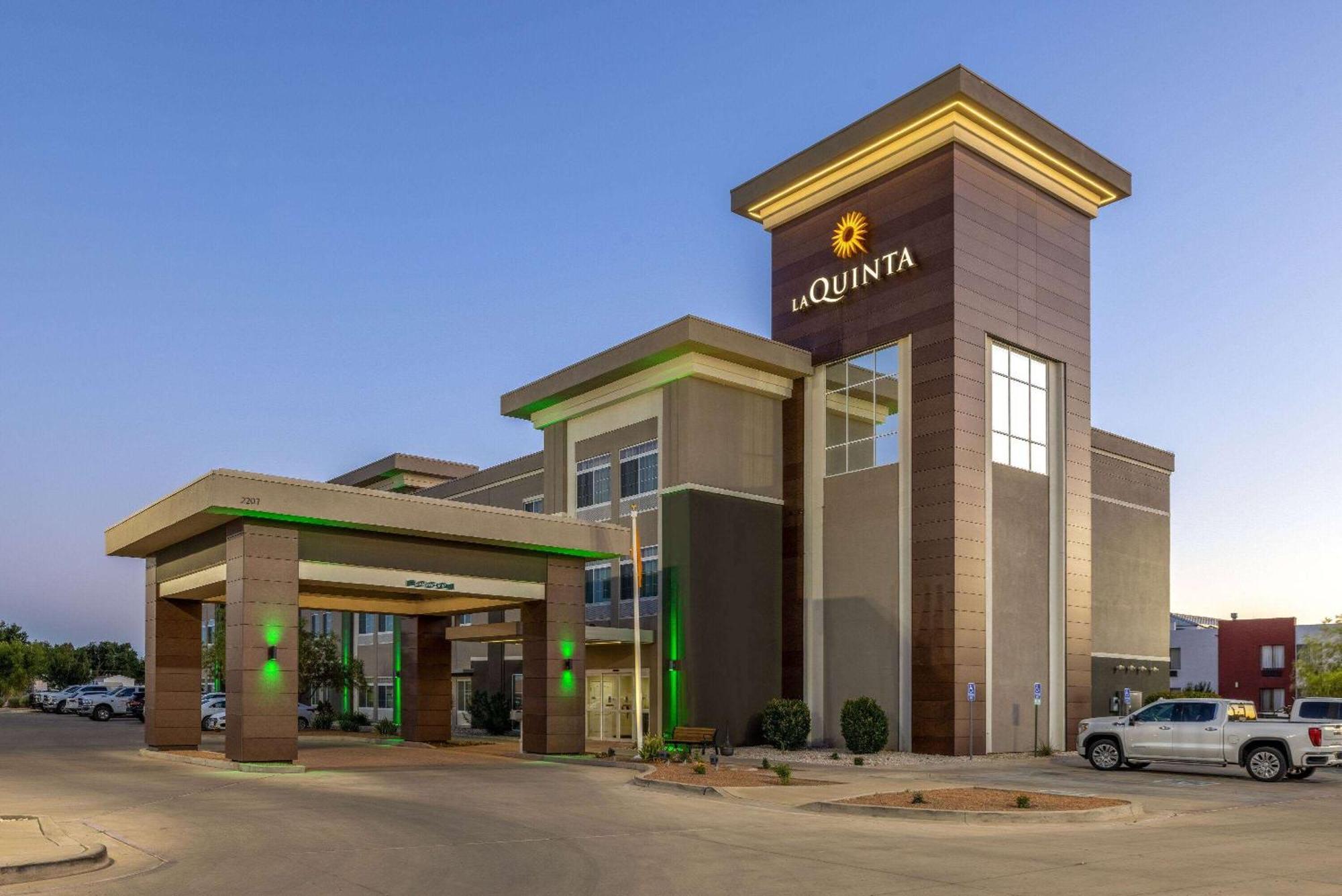 La Quinta By Wyndham Artesia Hotel Kültér fotó