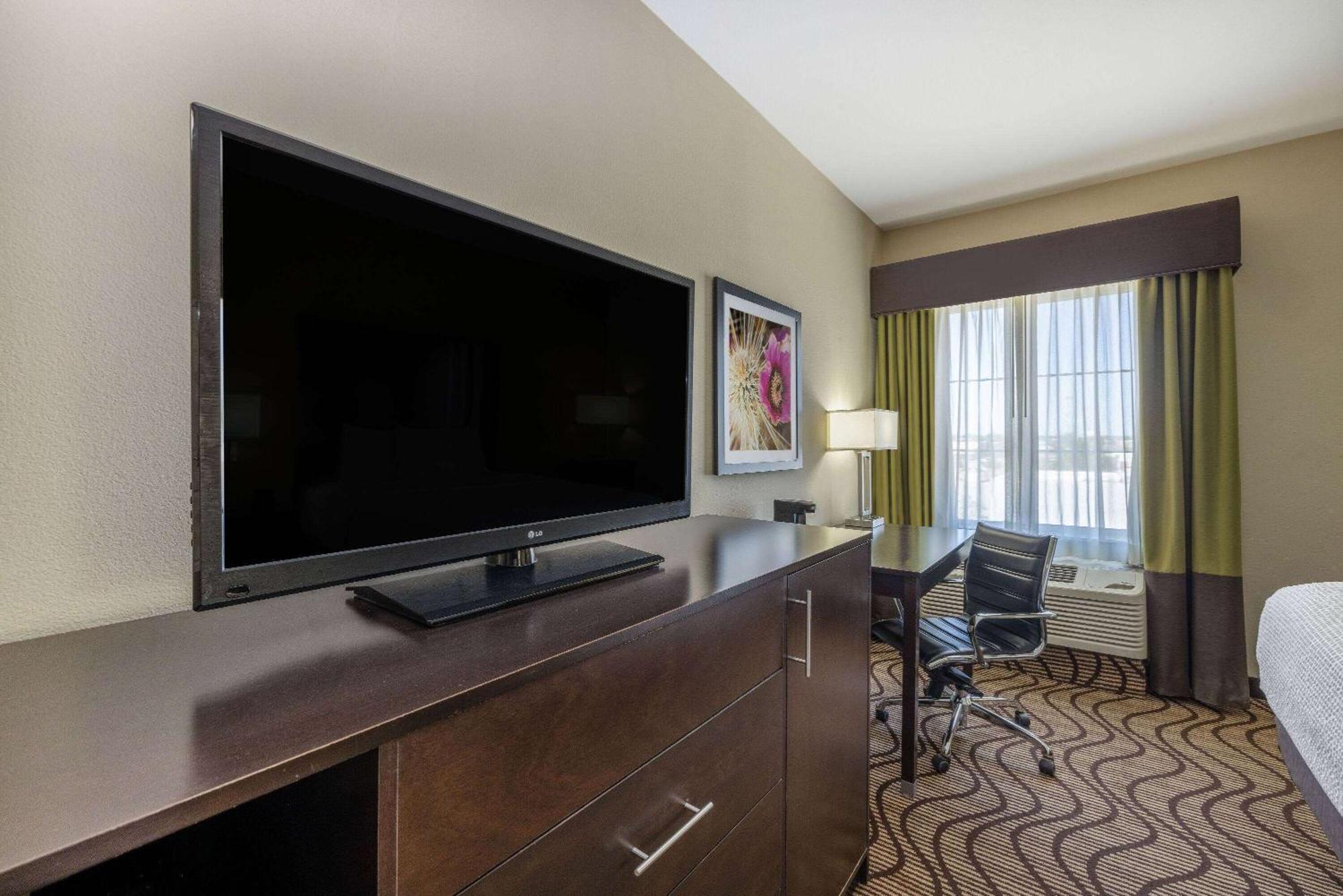La Quinta By Wyndham Artesia Hotel Kültér fotó